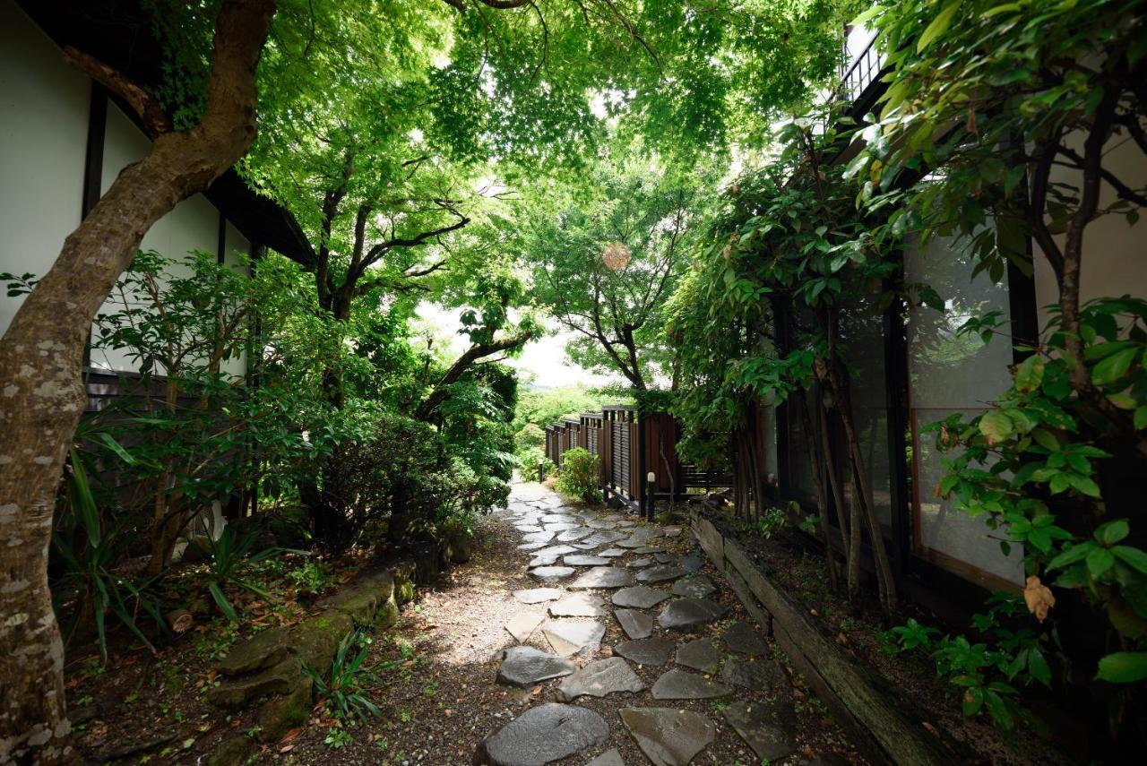 Yufuin Onsen Tsukanoma Esterno foto